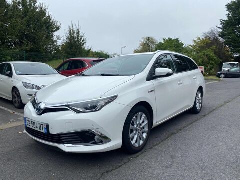 Toyota Auris 2017 occasion &Eacute;ragny 95610