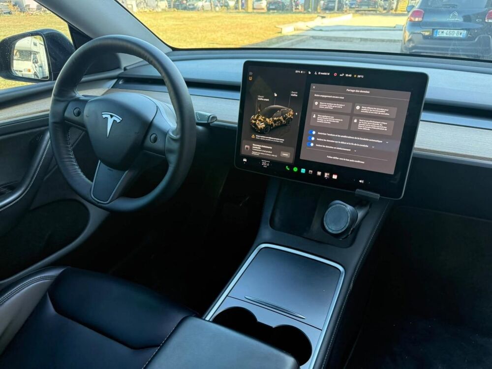 Model Y ELECTRIC 515 211PPM 75KWH GRANDE-AUTONOMIE LAUNCH EDITION DU 2024 occasion 69800 Saint-Priest
