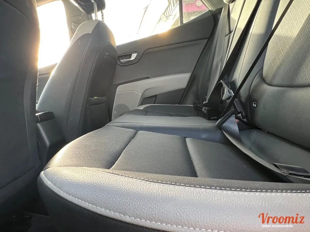 Stonic 1.4 100 ISG PREMIUM CUIR GPS 2018 occasion 78310 Coigni&egrave;res