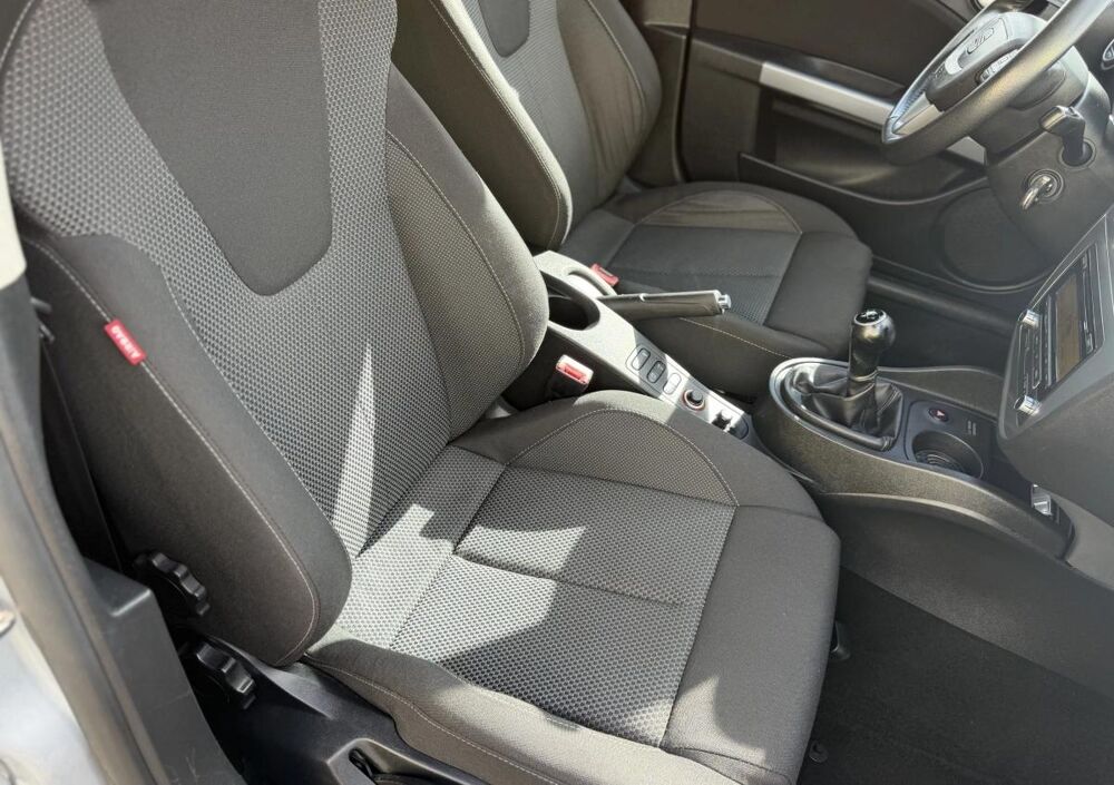 Leon 1.6 TDI 105 2011 occasion 78630 Orgeval