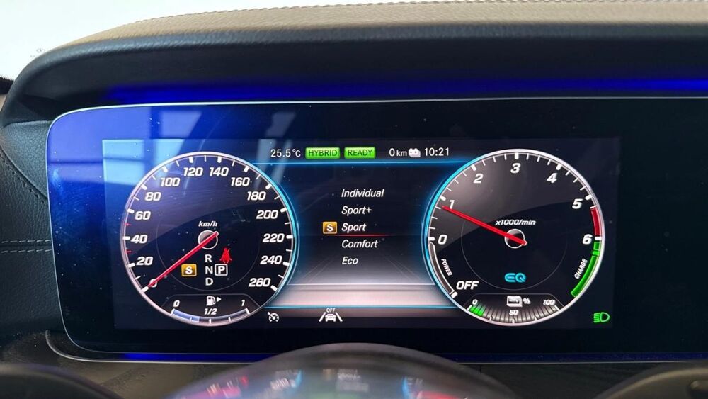 Classe E BREAK 2.0 300 DE 313H 195 PHEV HYBRID 25.4KWH AMG LINE 4MATI 2020 occasion 17600 Saujon