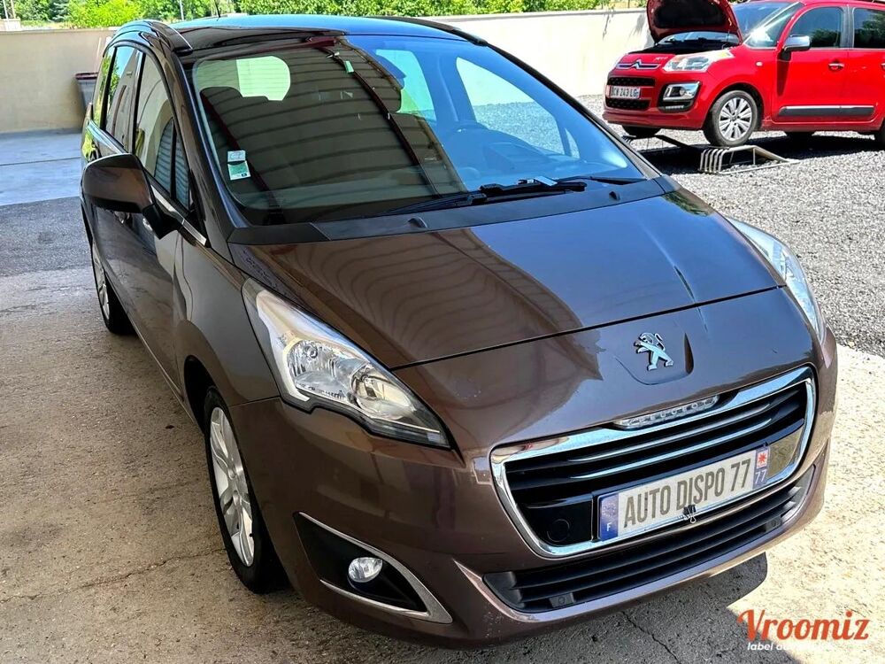 5008 GENERATION-I 1.6 HDI 115 ALLURE 2014 occasion 77250 &Eacute;cuelles