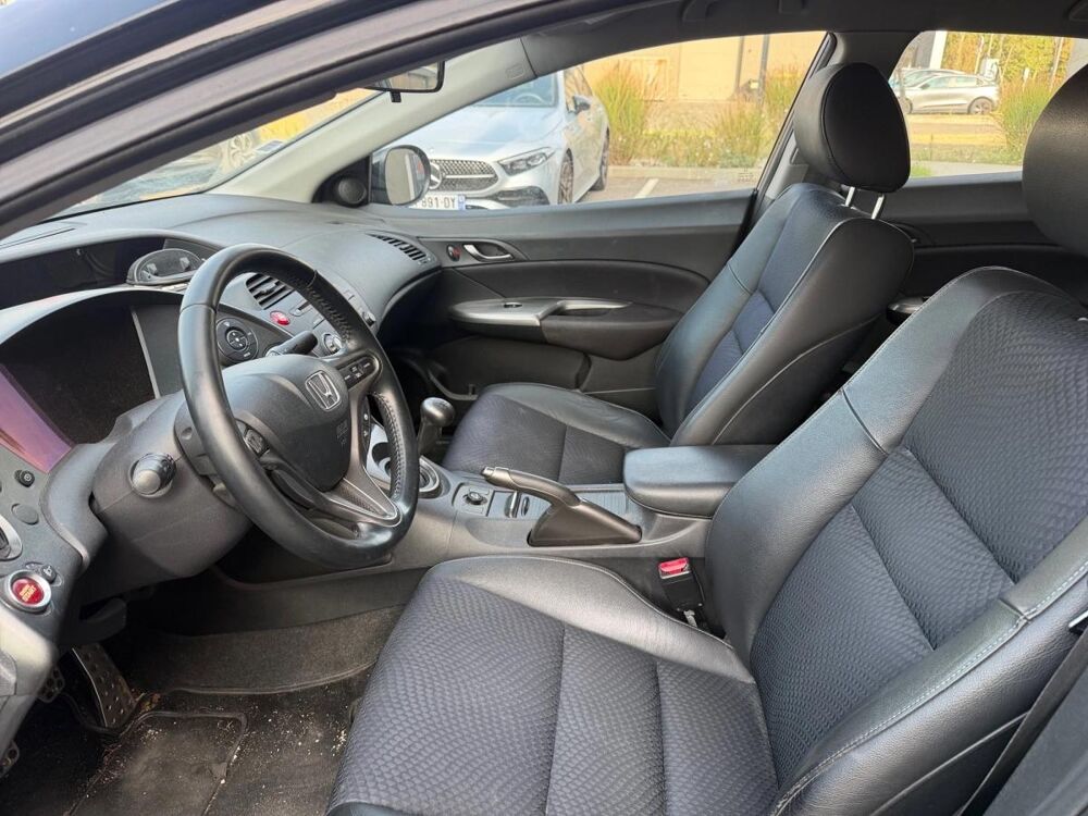 Civic 2.2 ICTDI 140 EVOLUTION 2011 occasion 33700 MERIGNAC