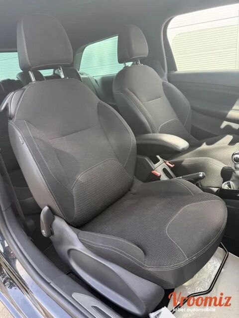 DS3 1.6 VTI 120 SOCHIC 2014 occasion 94520 P&eacute;rigny