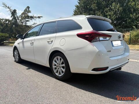 Auris TOURING-SPORTS 1.8 HSD 136H 100 FULL-HYBRID EXECUTIVE BVA 2017 occasion 95610 &Eacute;ragny