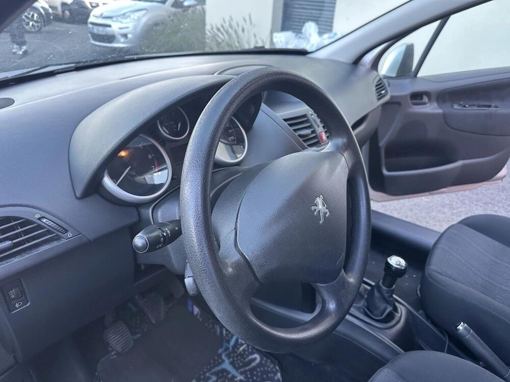 207 1.4 75 EXECUTIVE 2010 occasion 45140 ORMES