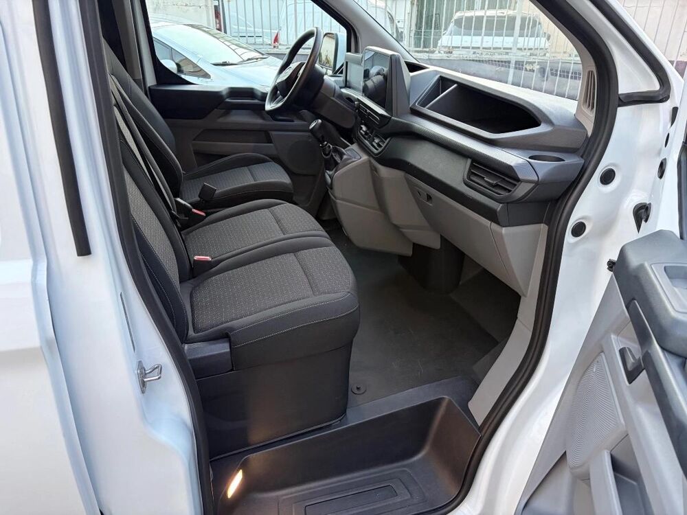 Transit Custom FOURGON 280 2.0 ECOBLUE 110 L1H1 COURT PC-TN TREND 2024 occasion 69003 LYON
