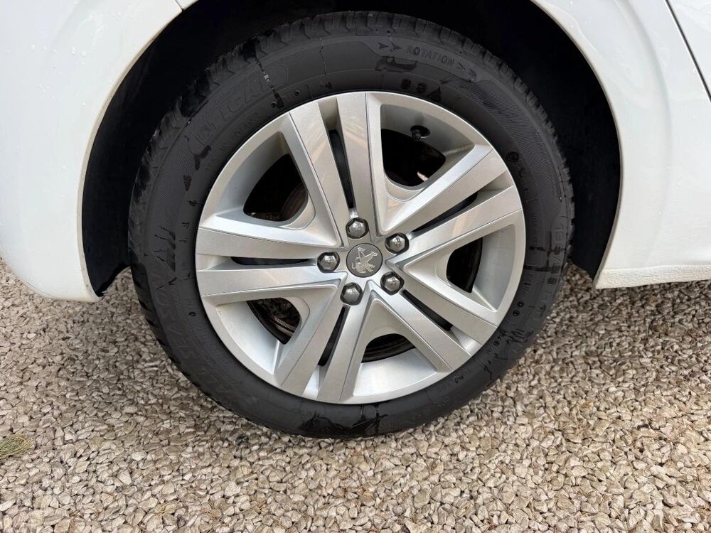 208 GENERATION-I 1.2 VTI 80 STYLE 2017 occasion 34500 B&eacute;ziers