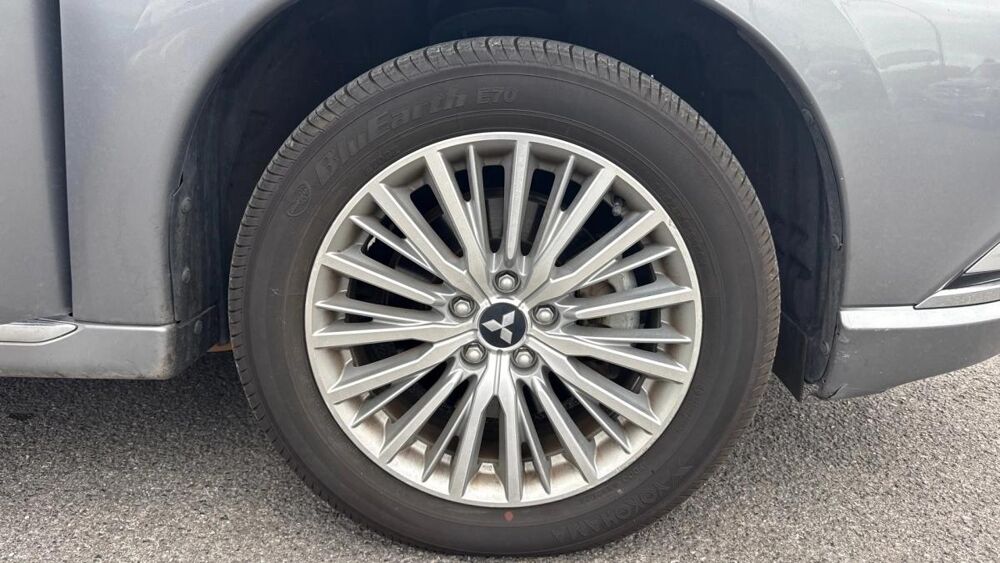 Outlander 2.4 PHEV PHEV Intro Edition 4WD 2020 occasion 60200 Compi&egrave;gne