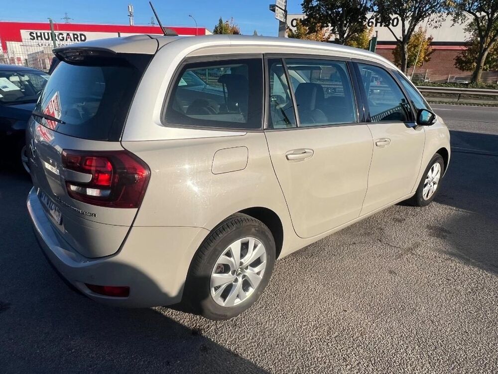 C4 1.2 L 130 S&S BUSINESS + BV6 ESSENCE 7PLACES 2018 occasion 78310 Coigni&egrave;res