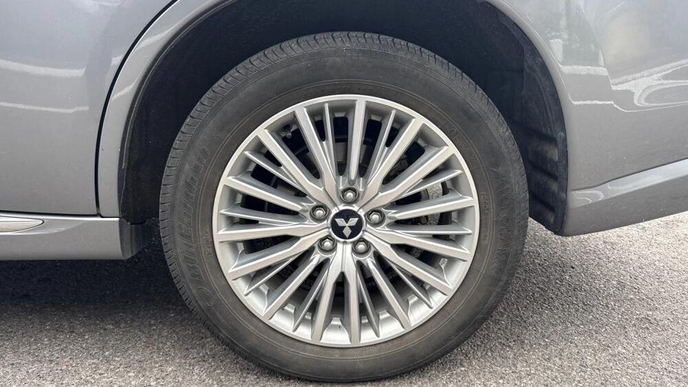 Outlander 2.4 PHEV PHEV Intro Edition 4WD 2020 occasion 60200 Compi&egrave;gne