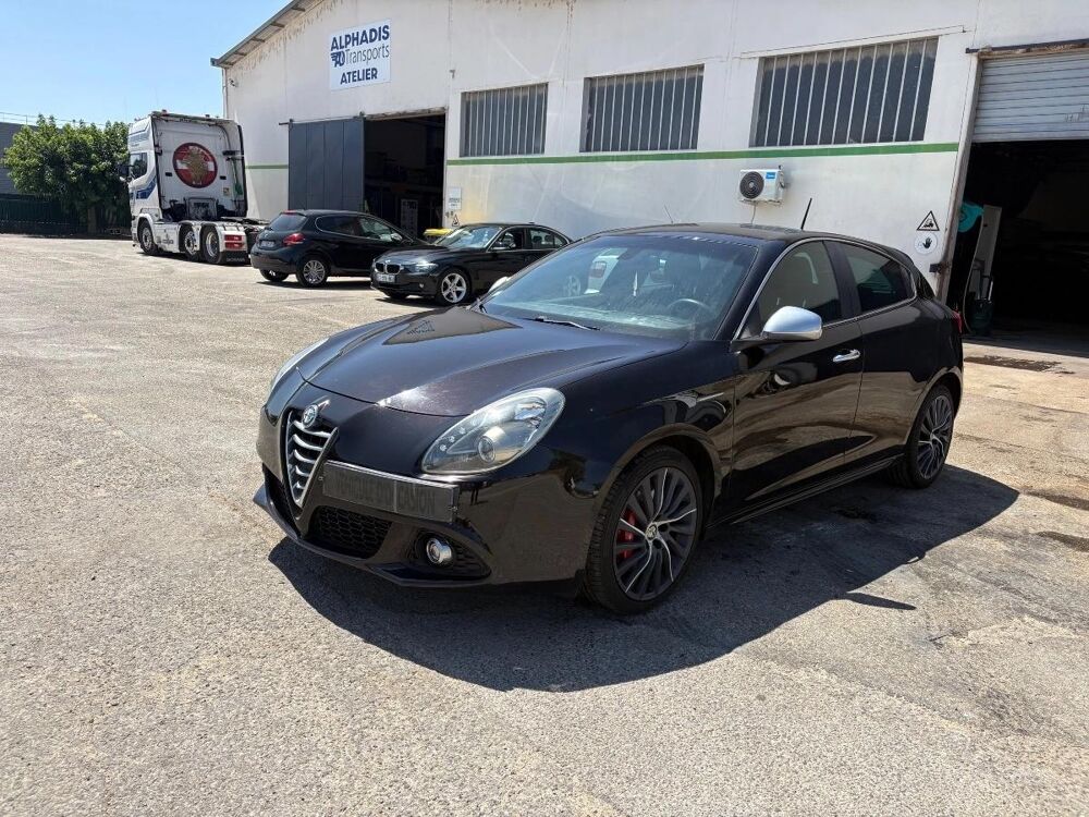 Giulietta 1.6 JTDM 105 DISTINCTIVE START-STOP 2014 occasion 01360 Loyettes