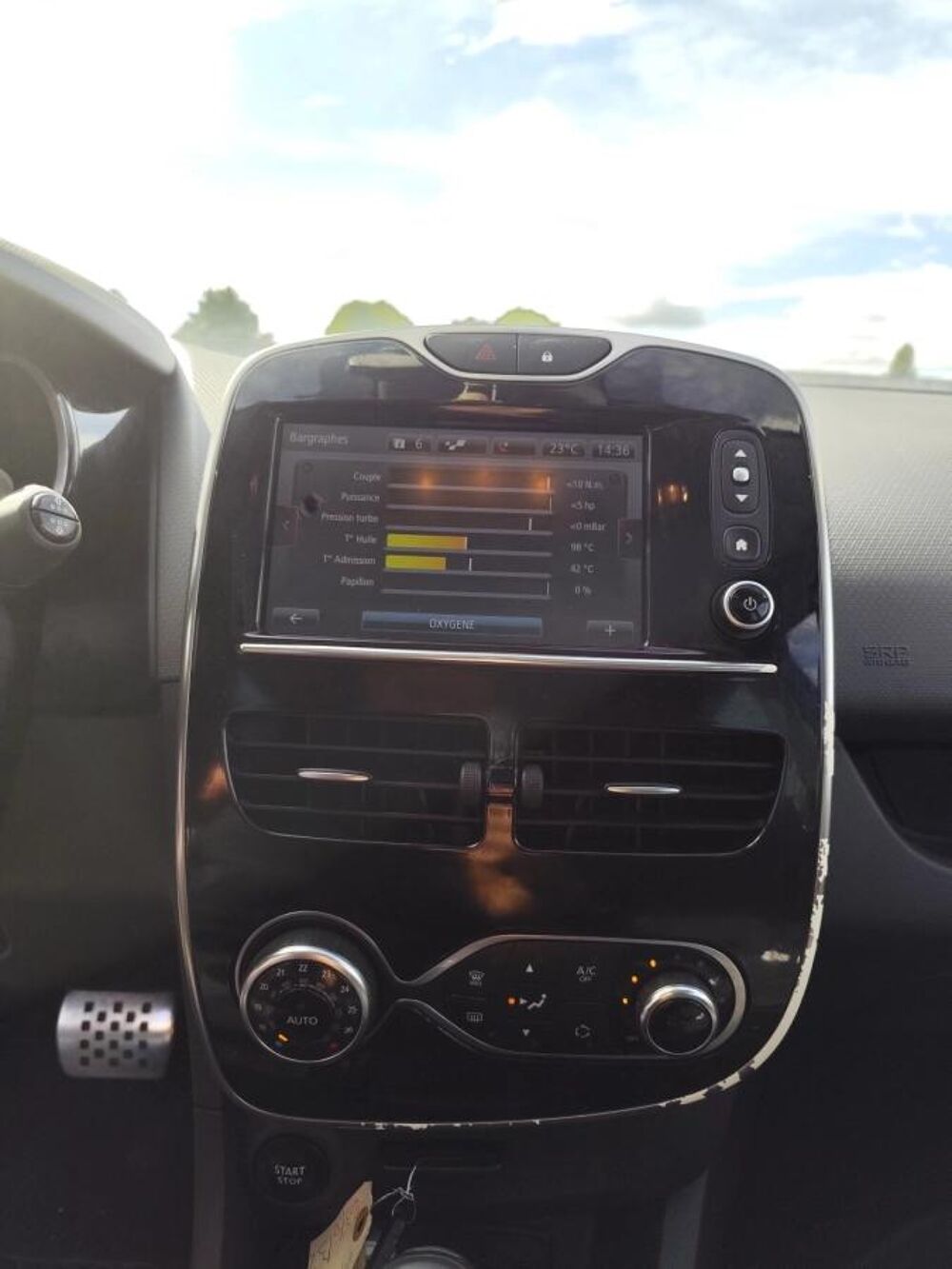 Clio ESTATE 1.2 TCE 115 ENERGY GT EDC BVA 2015 occasion 77700 SERRIS