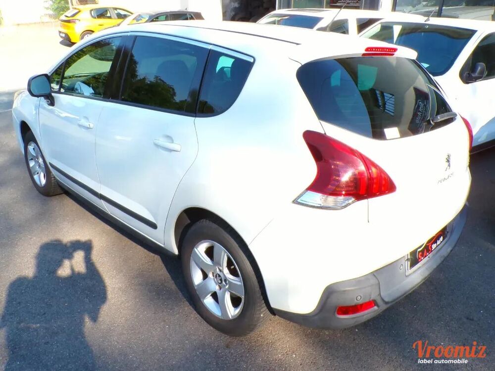 3008 GENERATION-I 1.6 BLUEHDI 120 BUSINESS EAT BVA 2015 occasion 42300 Roanne