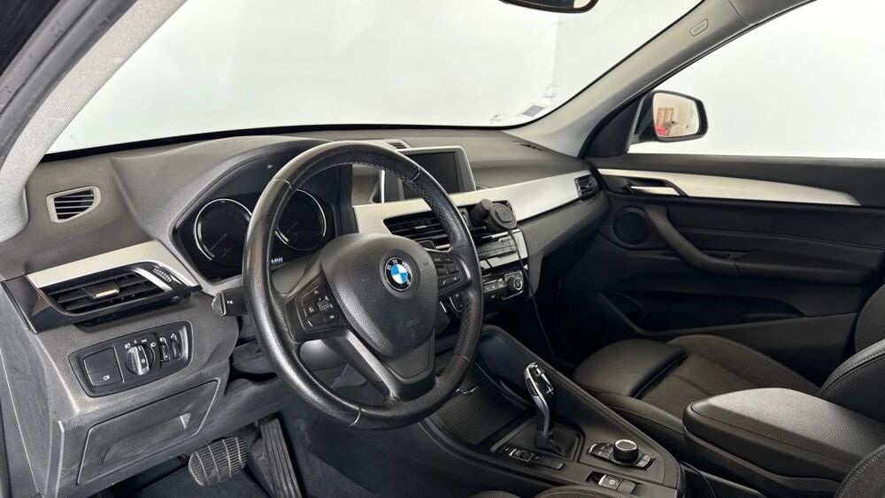 X1 2019 occasion 17600 Saujon