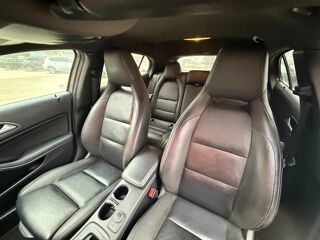 Classe GLA 2.2 220 D 175 BUSINESS 7G-DCT BVA 2016 occasion 33260 La Teste-de-Buch