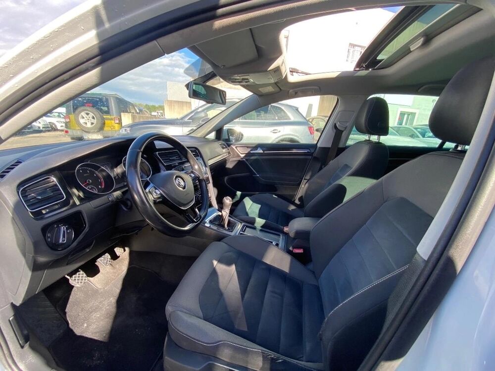 Golf 2015 occasion 84320 ENTRAIGUES-SUR-LA-SORGUE