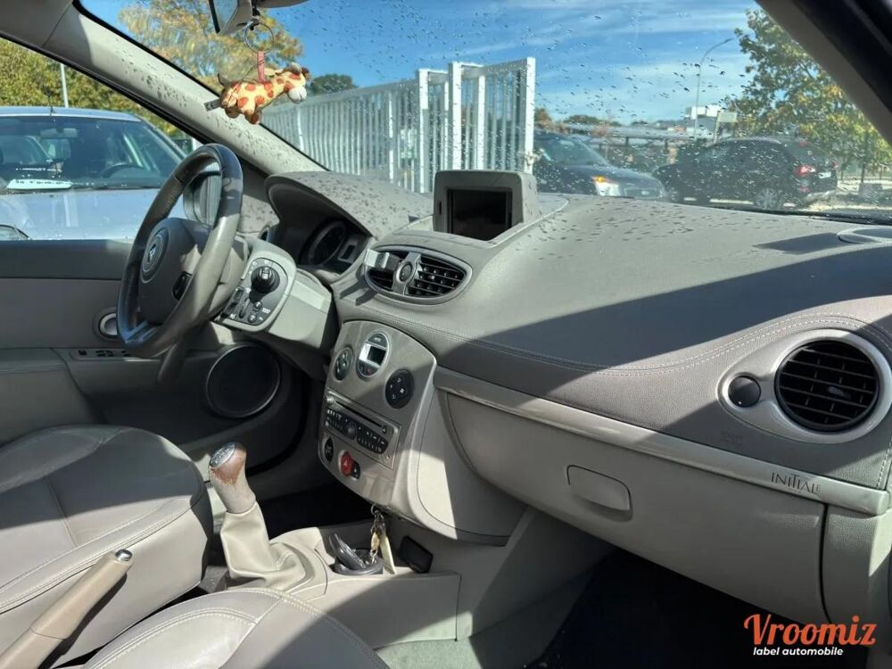 Clio 1.5 DCI 90 ENERGY INITIALE PARIS 2011 occasion 45770 Fleury-les-Aubrais