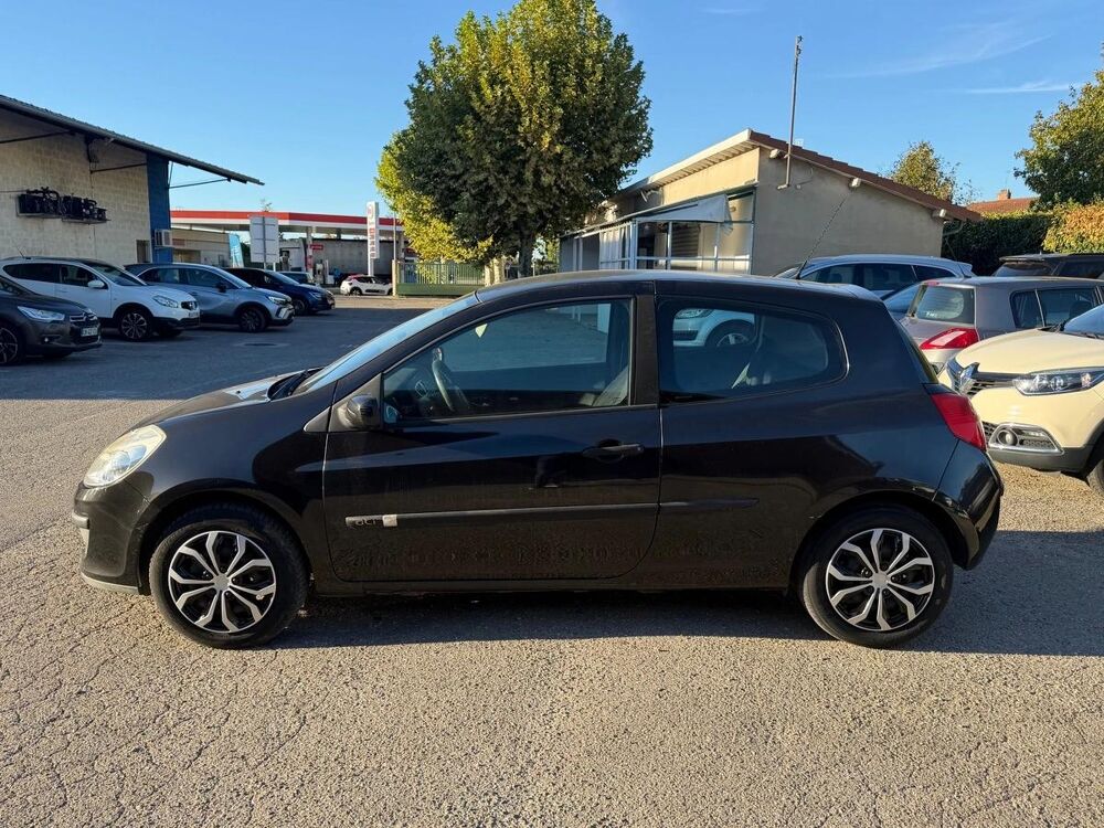 Clio 2006 occasion 69330 MEYZIEU