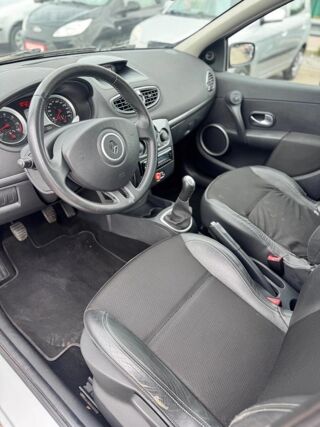 Clio 1.6 90 EDITION DYNAMIQUE 2007 occasion 10120 Saint-Andr&eacute;-les-Vergers
