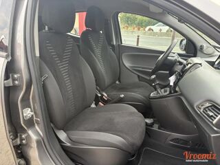 Ypsilon III 1.2 8V 69 STOP&START PLATINUM 2011 occasion 95480 Pierrelaye