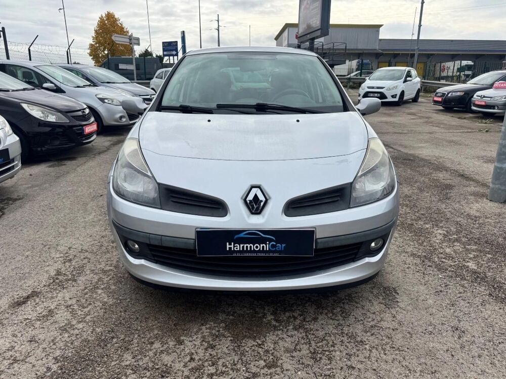 Clio 1.6 90 EDITION DYNAMIQUE 2007 occasion 10120 Saint-Andr&eacute;-les-Vergers