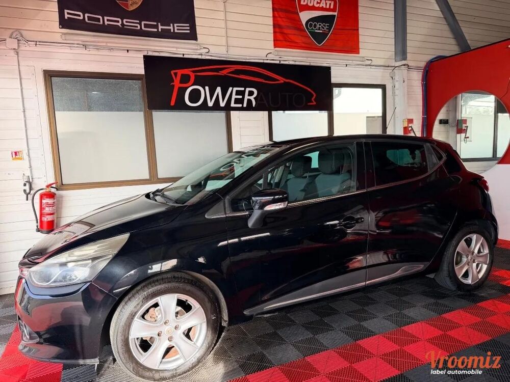 Clio 0.9 TCE 90 ENERGY INTENS 2015 occasion 41000 Blois