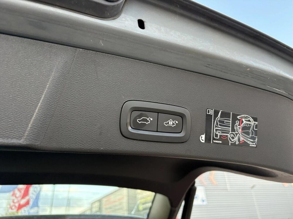 XC40 1.5 T4 211H 130 TWIN-ENGINE RECHARGE PHEV HYBRID INSCRIPTION 2021 occasion 95480 Pierrelaye