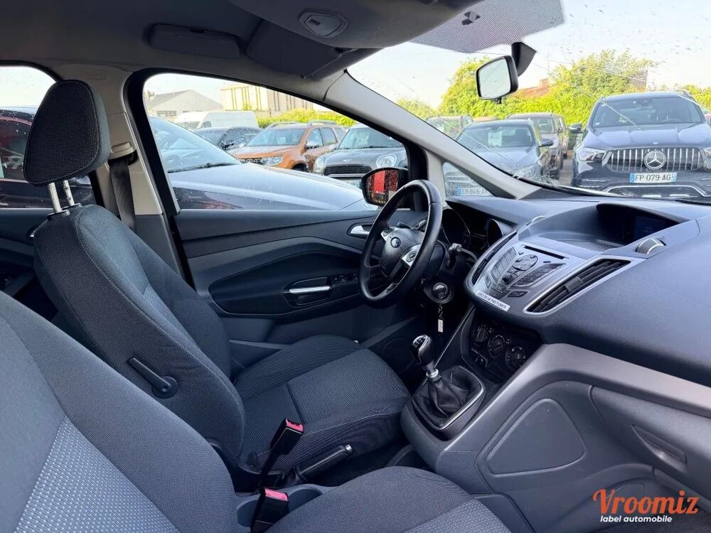 Focus C-MAX 1.6 TDCI 115 TITANIUM 2011 occasion 41000 Blois