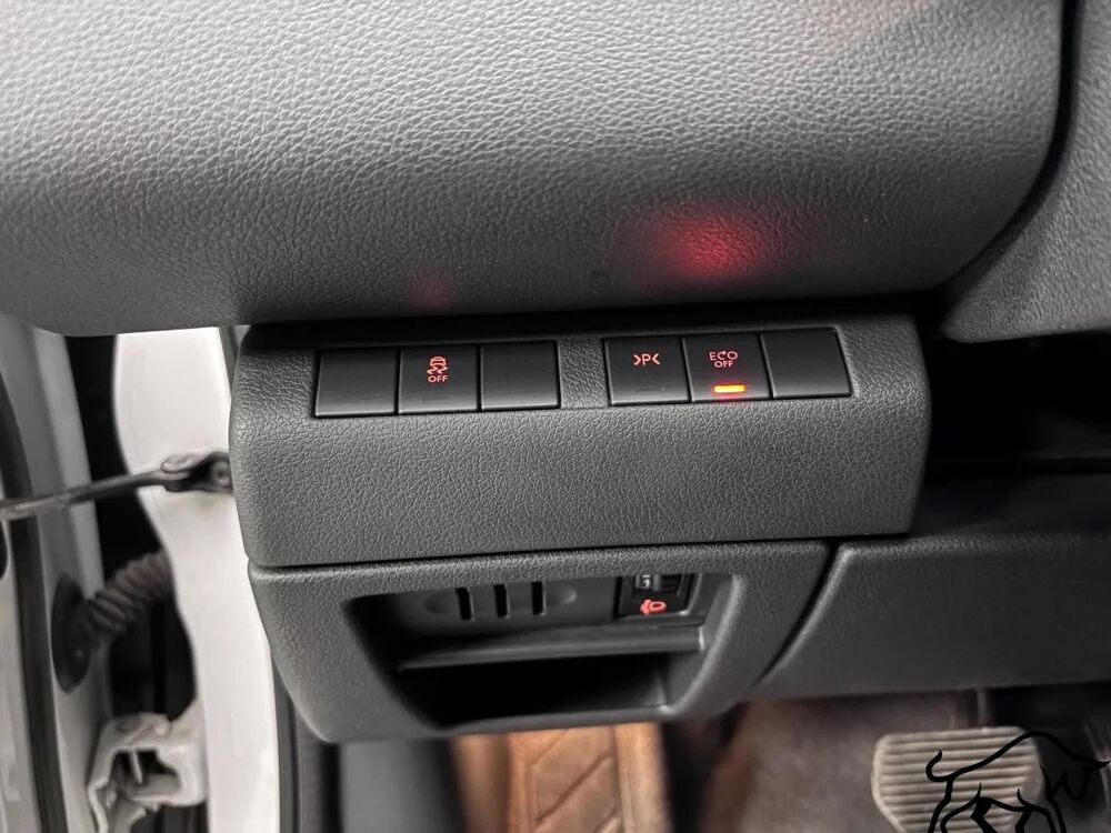 3008 GENERATION-I 1.6 BLUEHDI 120 CROSSWAY EAT BVA START-STOP 2015 occasion 13150 TARASCON