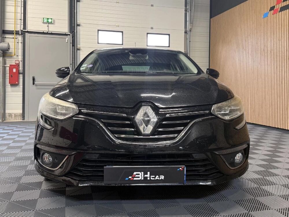 M&eacute;gane 1.2 TCE 130 ENERGY AKAJU EDC BVA 2018 occasion 78410 Aubergenville