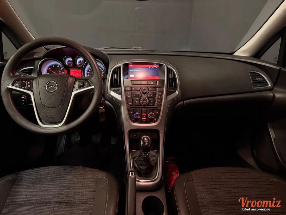 Astra 1.6 CDTI 110 EDITION 2015 occasion 29900 Concarneau