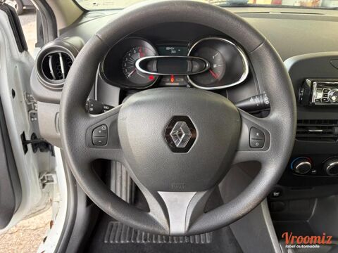 Clio 1.2 75 LIFE 2016 occasion 77250 &Eacute;cuelles