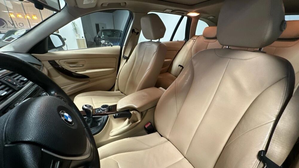 S&eacute;rie 3 318 XD 318 d xDrive 2014 occasion 33600 Pessac