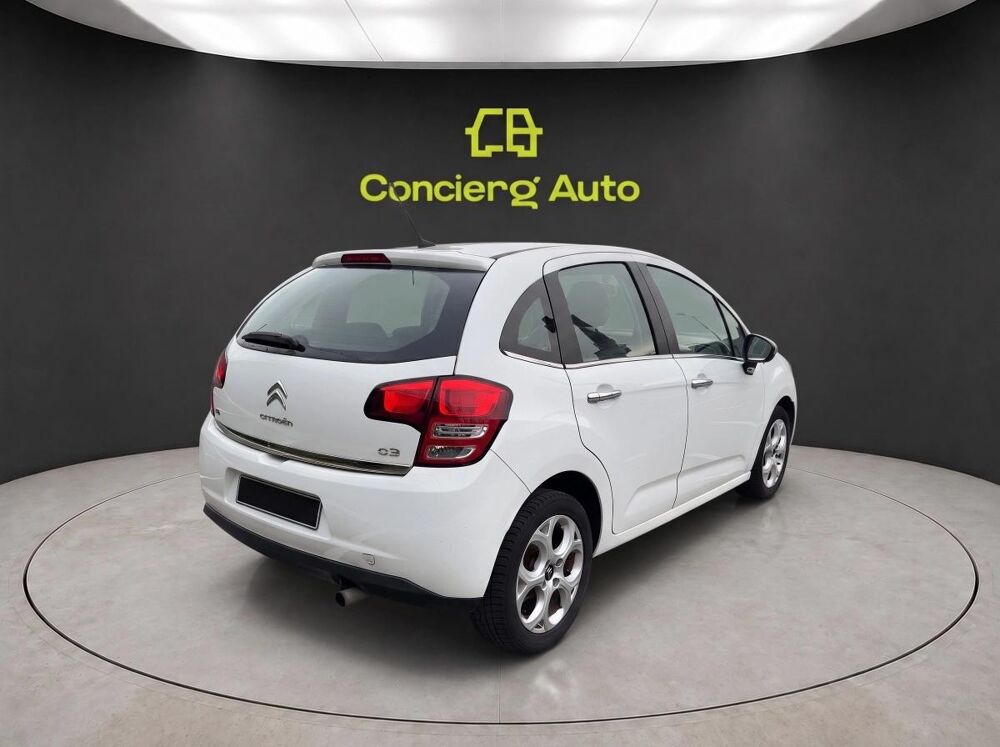 C3 GENERATION-II 1.6 E-HDI 90 CONFORT 2011 occasion 69700 Givors