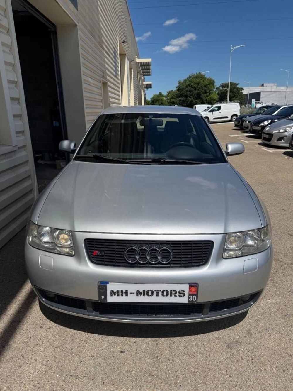 S3 1.8 T 210 PLUS QUATTRO 2001 occasion 30900 N&icirc;mes