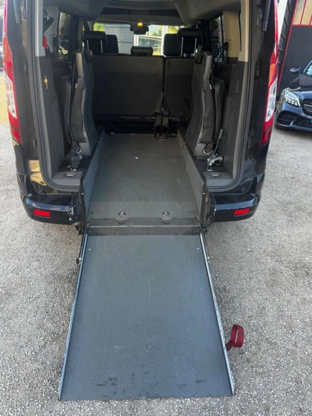 Grand C-MAX COMBI 1.5 ECOBLUE 120 TITANIUM START-STOP 2021 occasion 45400 Fleury-les-Aubrais