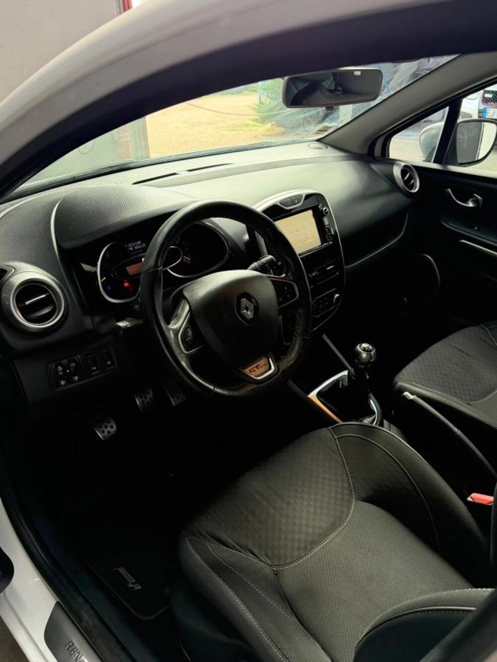 Clio 0.9 TCE 90 GT LINE START-STOP 2016 occasion 43000 Le Puy-en-Velay