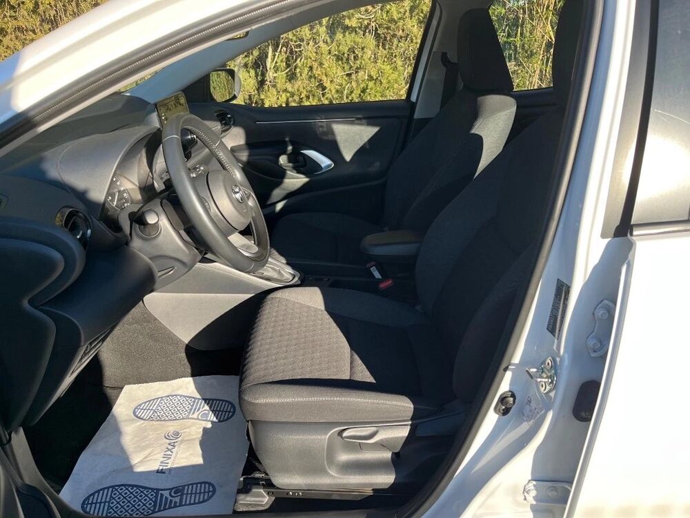 Yaris 1.5 114H 90 HYBRID FULL-HYBRID 0.8KWH FRANCE BUSINESS BVA 2022 occasion 31780 Castelginest