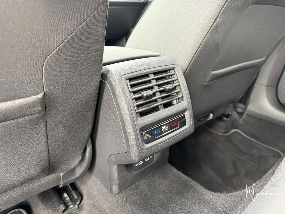 Golf 2022 occasion 78690 LES ESSARTS LE ROI