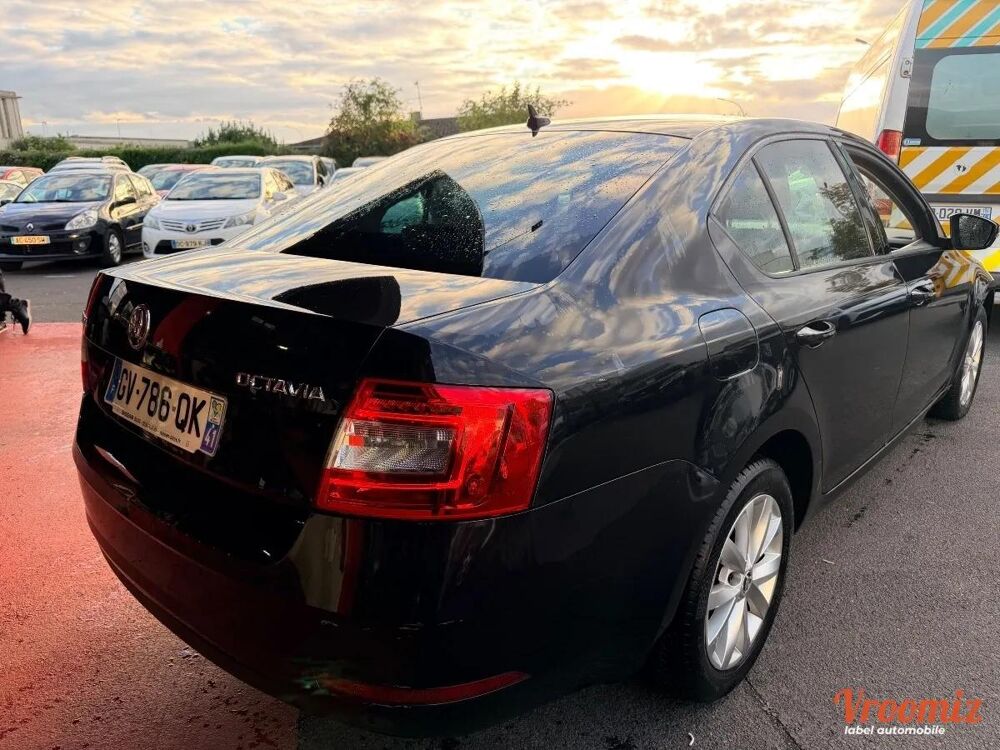 Octavia 1.6 TDI 115 ACTIVE 4X2 DSG BVA 2018 occasion 41000 Blois