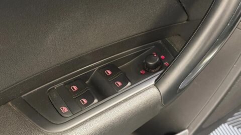 A1 1.6 TDI 90ch FAP Ambition S tronic 7 / TOIT OUVRANT 2012 occasion 91380 Chilly-Mazarin