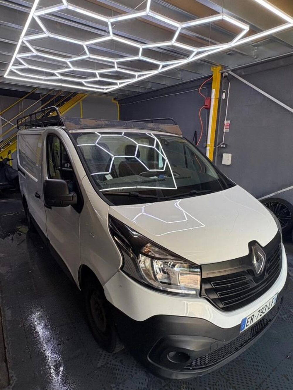 Trafic FOURGON 1.6 DCI 95 1T2 L1H1 GRAND-CONFORT START-STOP 2017 occasion 91250 SAINTRY-SUR-SEINE