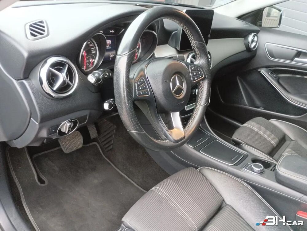 Classe GLA 1.5 180 CDI 110 BUSINESS EXECUTIVE 7G-DCT BVA 2018 occasion 67500 Haguenau