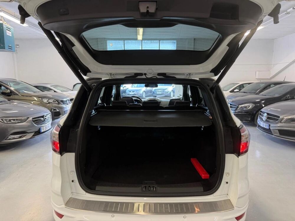 Kuga 2.0 TDCI 150 ST-LINE 4X2 START-STOP 2017 occasion 38230 CHAVANOZ