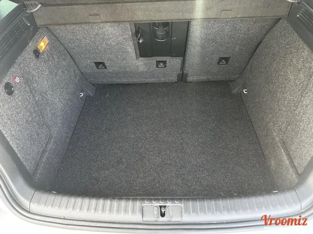 Tiguan 2.0 TDI 110 BLUEMOTION LOUNGE 2015 occasion 94520 P&eacute;rigny