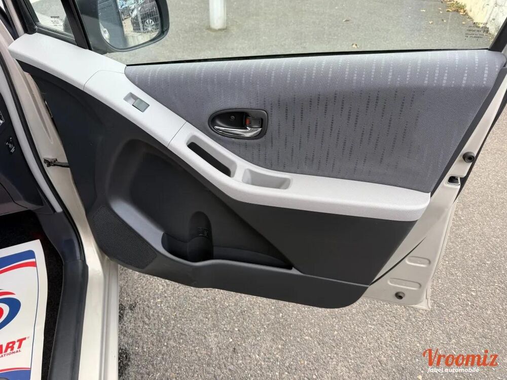 Yaris 1.3 VVTI 100 CONFORT PACK MULTIMODE 5P 2009 occasion 91200 Athis-Mons