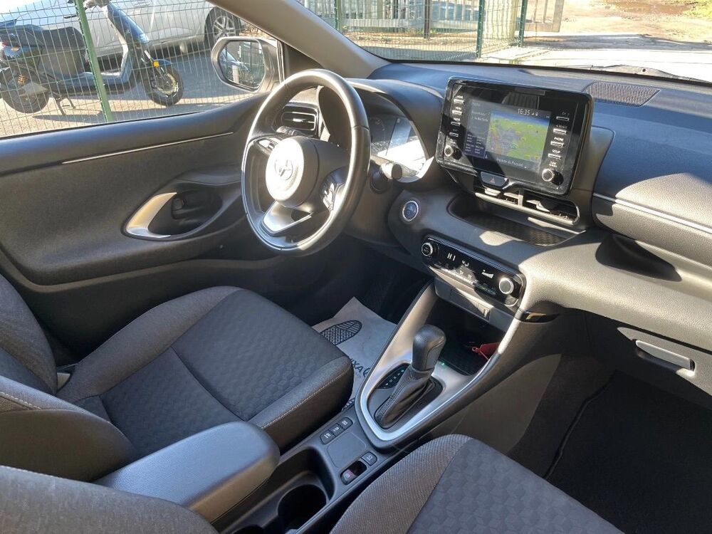 Yaris 1.5 114H 90 HYBRID FULL-HYBRID 0.8KWH FRANCE BUSINESS BVA 2022 occasion 31780 Castelginest