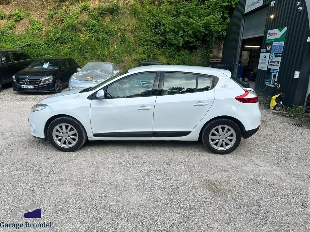 M&eacute;gane 2010 occasion 69580 Sathonay-Camp