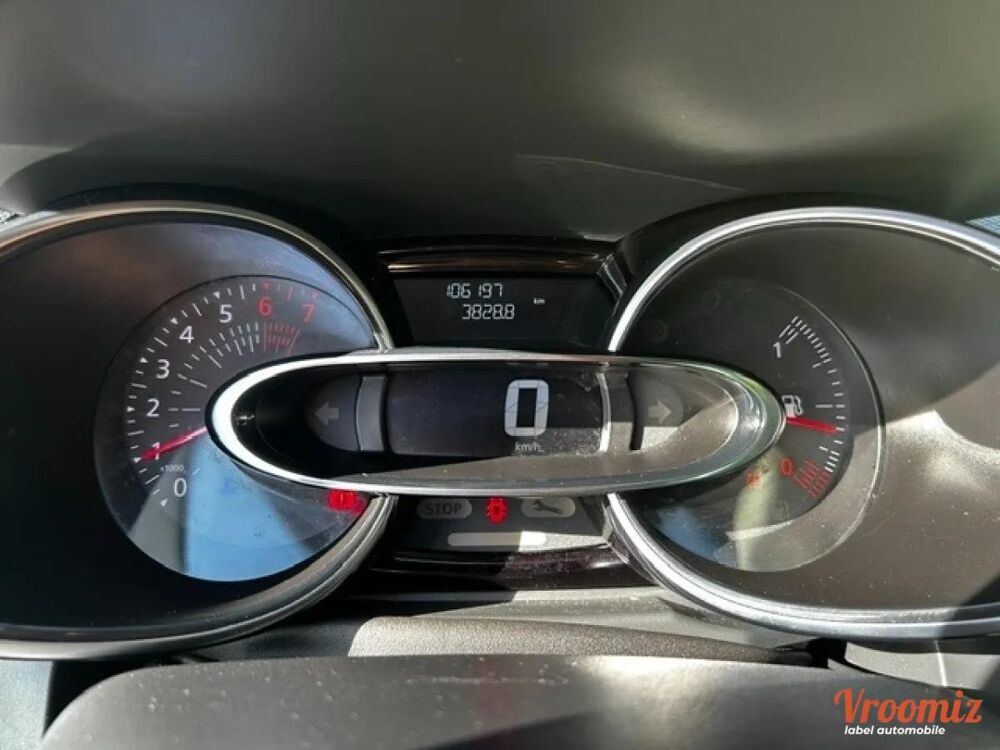 Clio 0.9 TCE 90 ENERGY INTENS 2017 occasion 45400 FLEURY-LES-AUBRAIS
